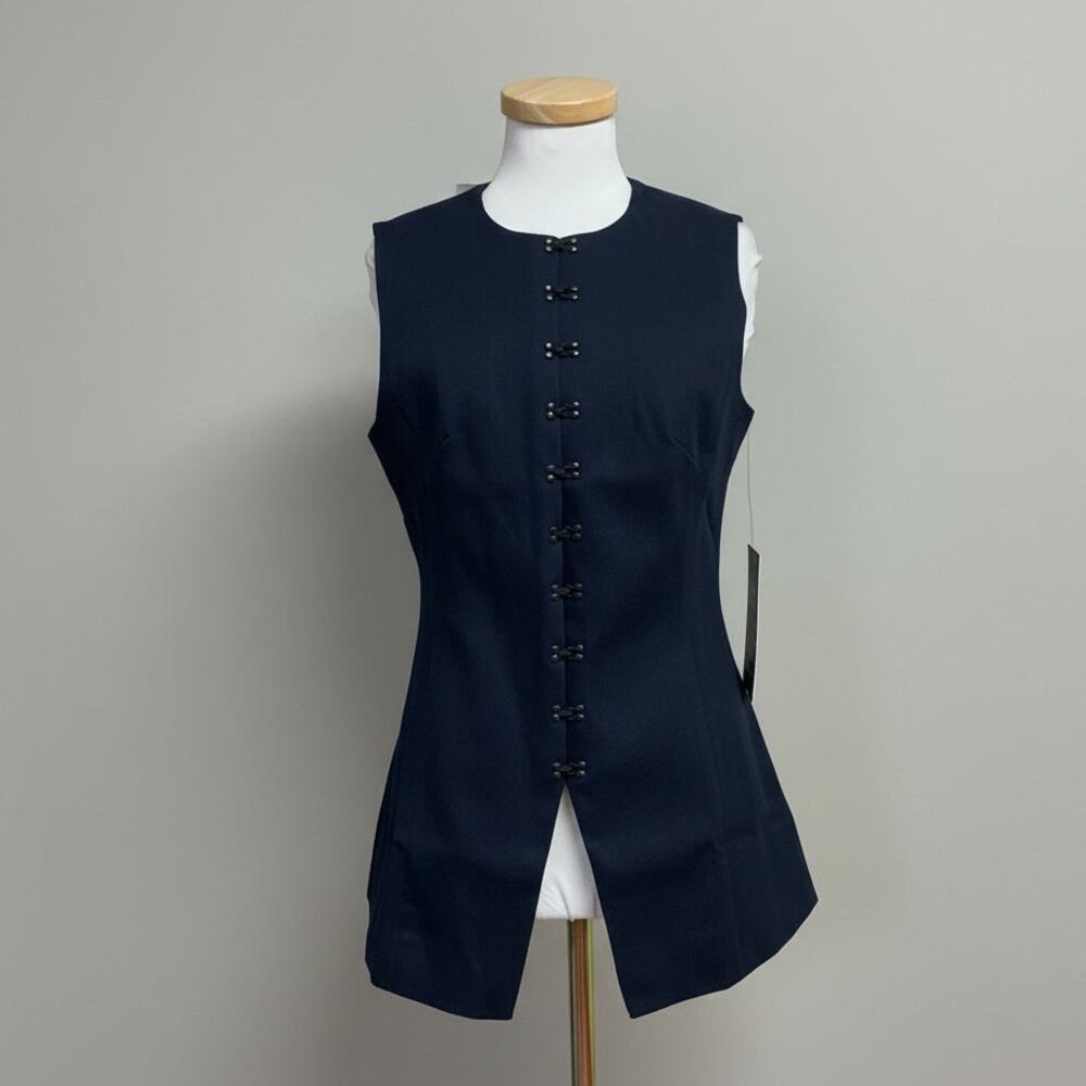 Tuckernuck navy Duke vest, size 8, NEW WITH TAGS!